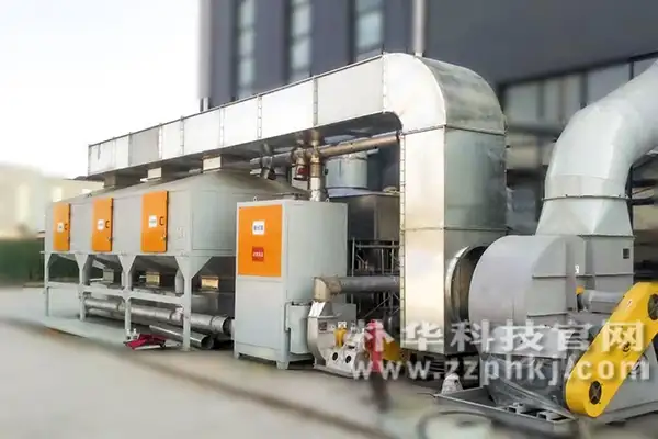 喷漆房废气处理设备催化燃烧设备安装在客户厂区 喷漆房废气处理设备催化燃烧设备安装在客户厂区