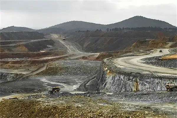 尾矿污染环境 尾矿污染环境