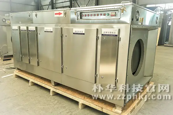 4月1日，朴华科技为山东客户设计定做的UV光氧催化催化设备装箱发货